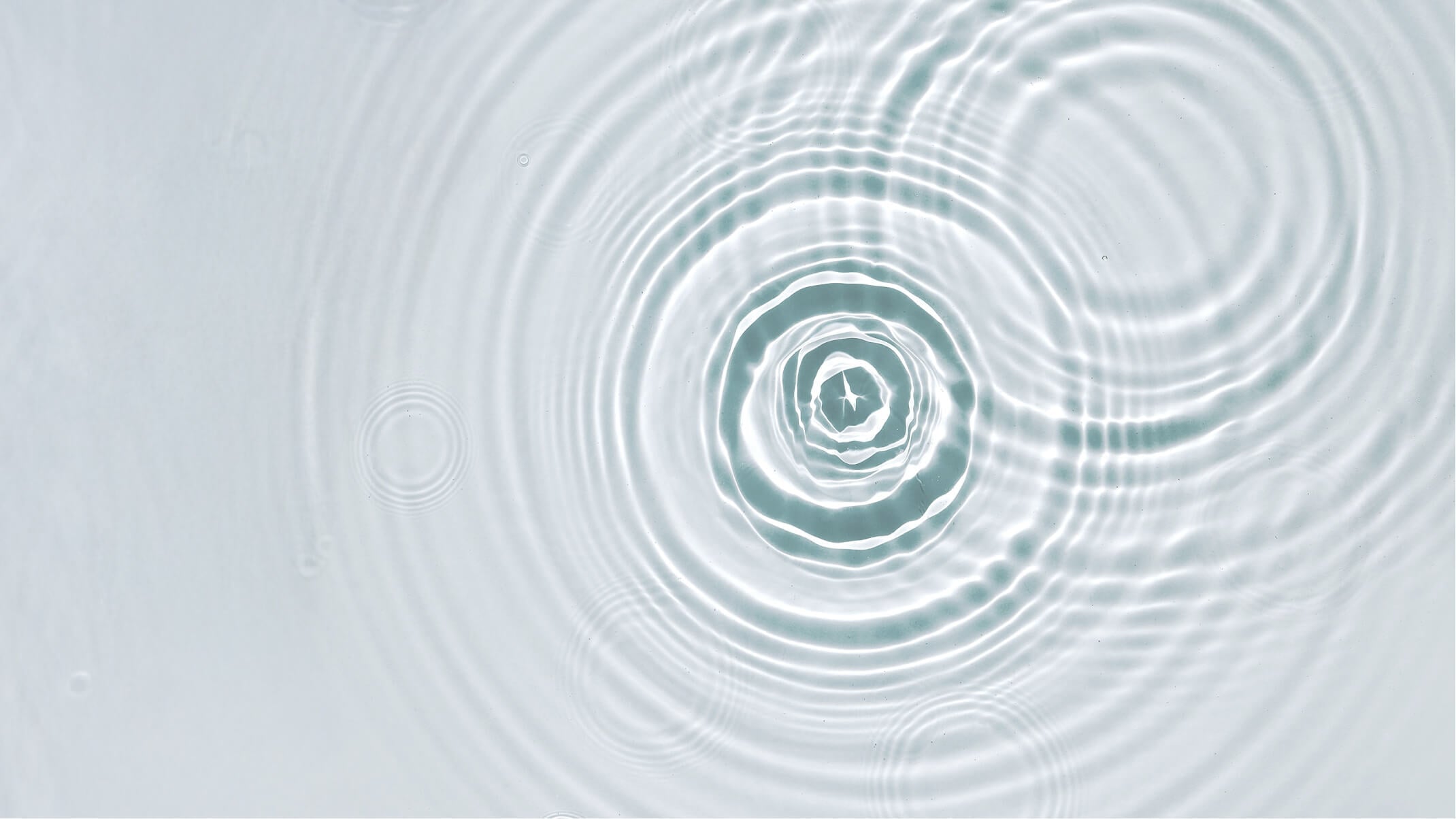 pourquoi boire de l eau ne suffit pas toujours a hydrater la peau